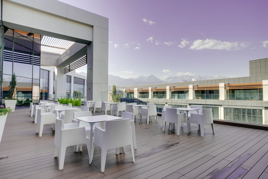 Restaurants and shopping